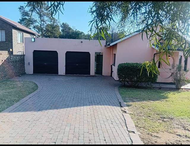 3 BEDROOM HOUSE FOR SALE IN BIRCH ACRES